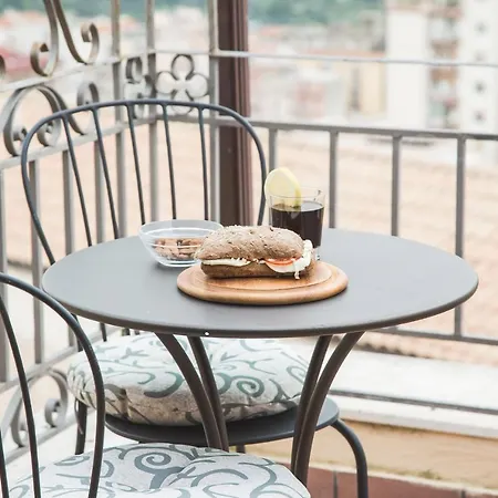 Victoria Small Agrigento