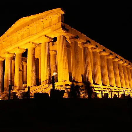Victoria Small 2* Agrigento