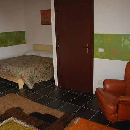 Victoria Small Agrigento